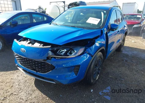2020 Ford Escape Se z USA, uszkodzony, nr VIN 1FMCU9G62LUC08521